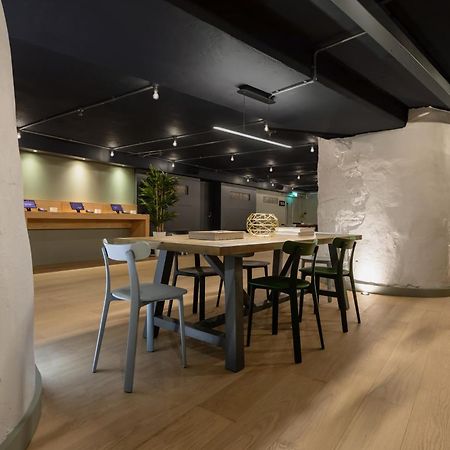Zedwell Underground Hotel Tottenham Court Rd London Luaran gambar